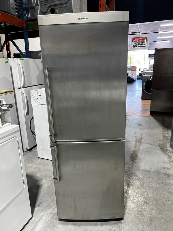 24" stainless steel refrigerator. bottom freezer | BRFB1040 - Blomberg *** USED ***