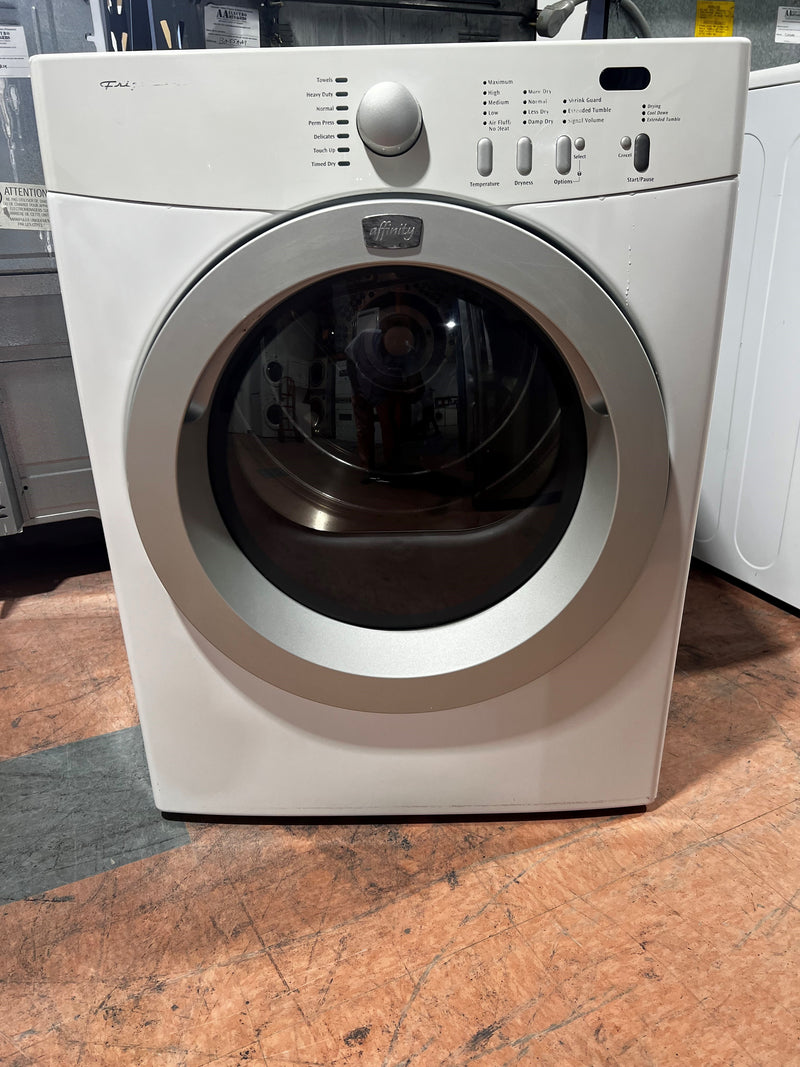 White Front Control Dryer | Frigidaire *** USED ***