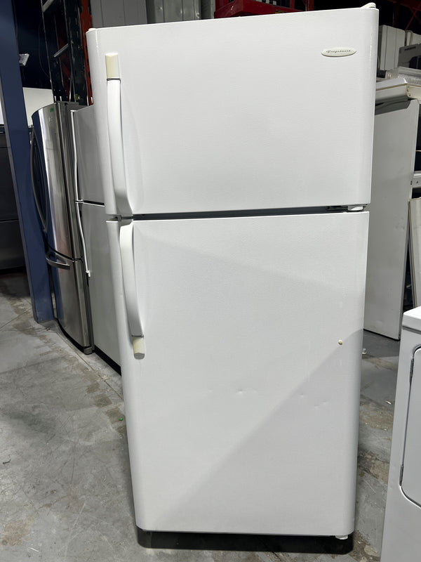 30” white refrigerator | Frigidaire *** USED ***
