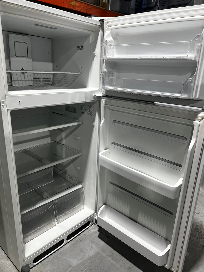 30in White Refrigerator | FGTR1645QP - Frigidaire *** USED ***