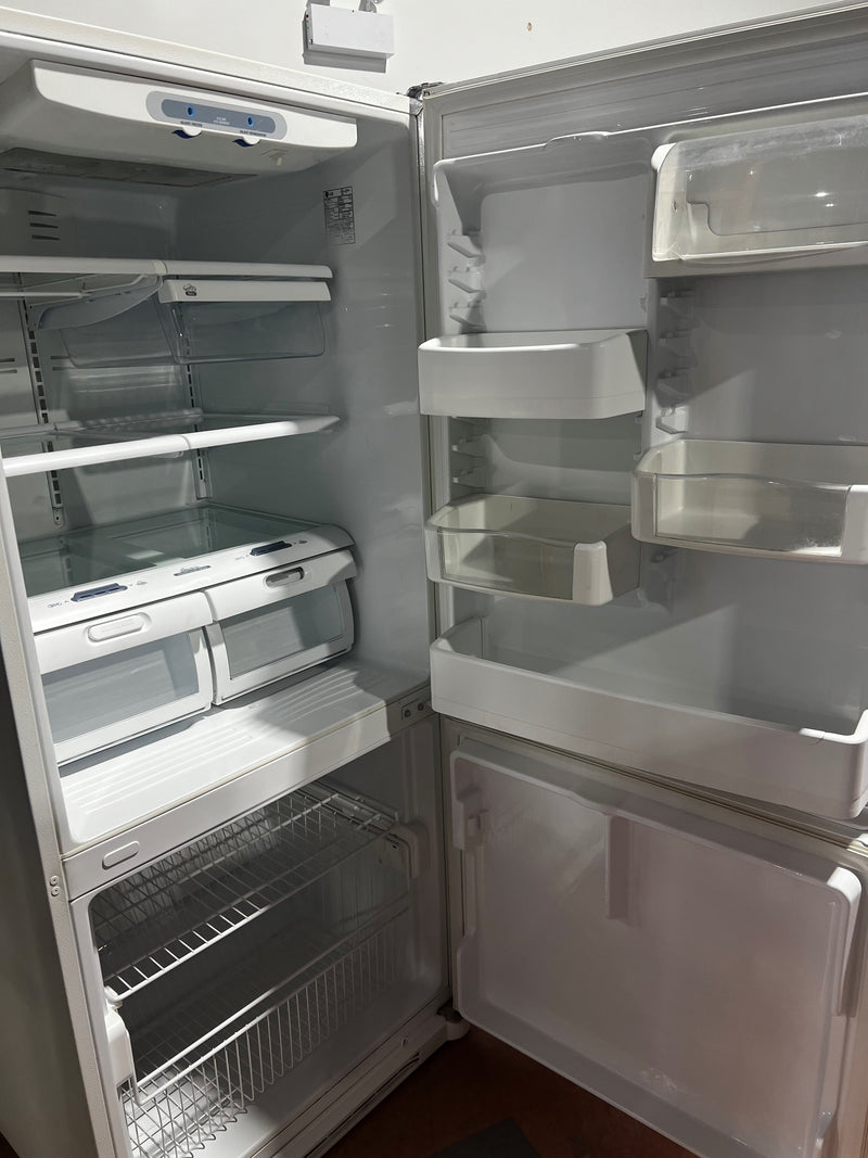 Réfrigérateur 30po Blanc congélateur en bas | LBN20511WW - LG *** USAGÉ ***