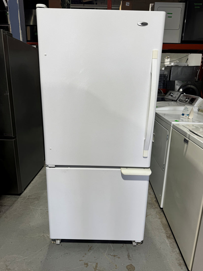 Réfrigérateur 30po blanc avec congélateur en bas | ABB1921WEW1 - Amana *** USAGÉ ***