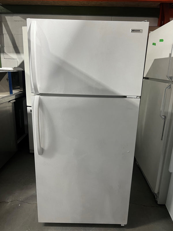 Réfrigérateur 28po Blanc | MTR13CREW4 - Frigidaire *** USAGÉ ***
