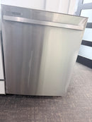 24" Stainless Steel Dishwasher | DW80R2031US - Samsung *** USED ***