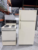 24" White Kitchen Set *** USED ***