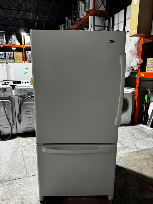 33" White Bottom Freezer Refrigerator | ABB227DEW - Amana *** USED ***