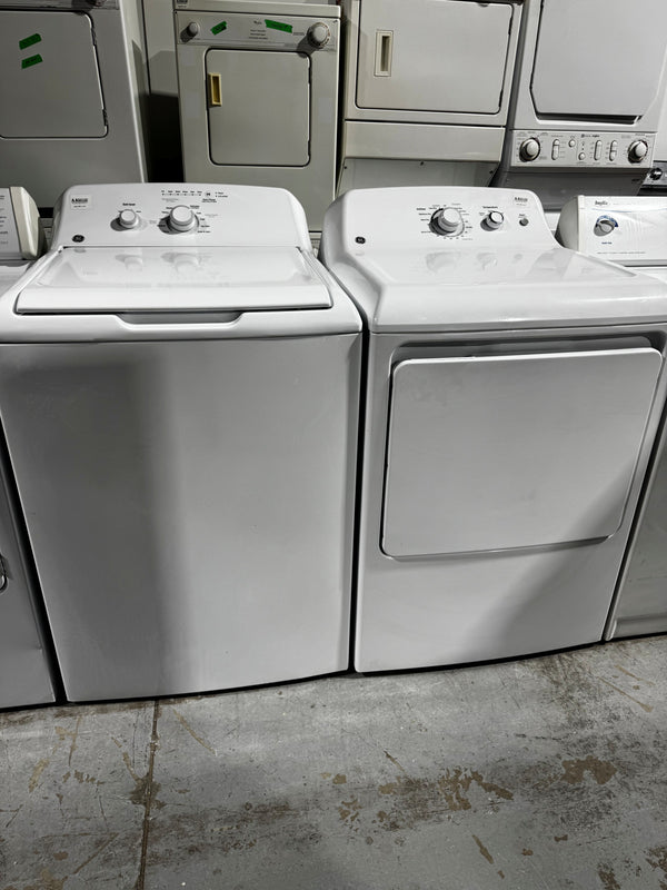 Ensemble pour lessive | GTW302BMPWW, GTX22EBMK0WW - GE *** USAGÉ ***