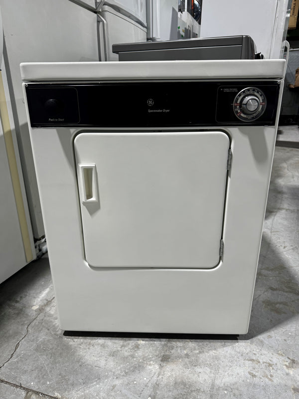 Dryer 110v 24in White | DSKP233ETDWB - GE *** USED ***