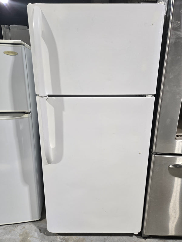 30in White Refrigerator | 970-429021 - Kenmore *** USED ***