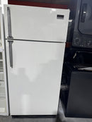 28-inch White Refrigerator | - Admiral ***USED***