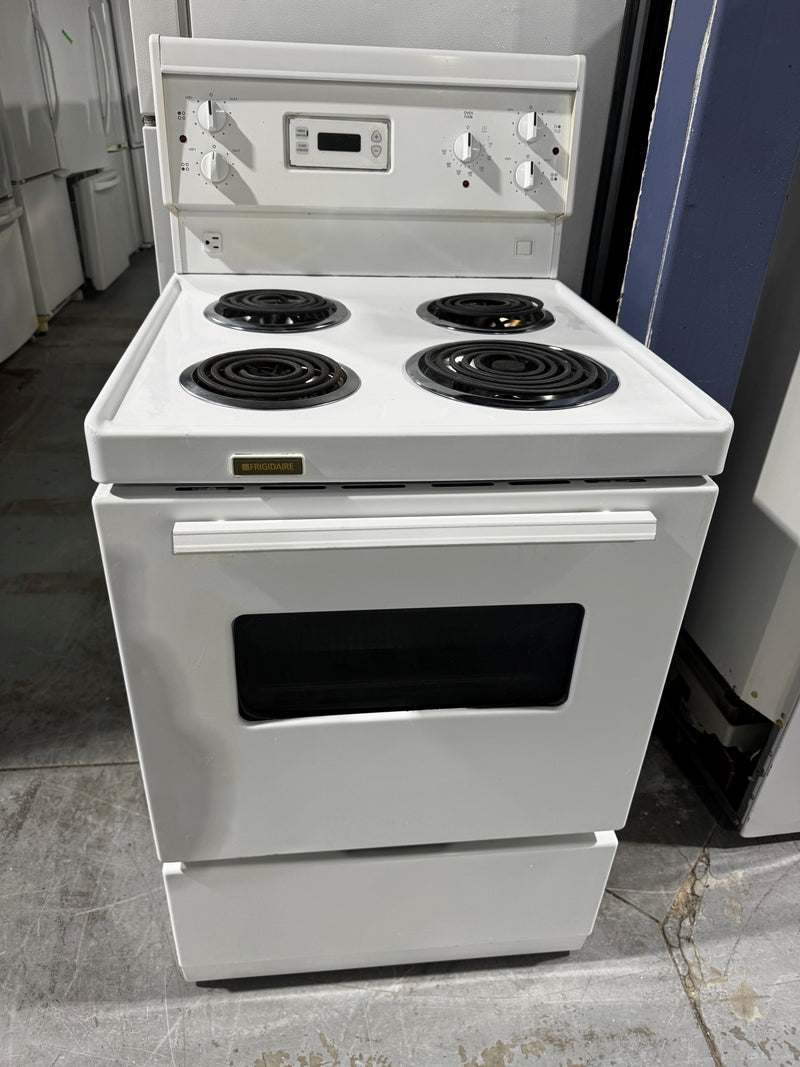Cuisinière 24po Blanche | CMEF216QFS1 - Frigidaire *** USAGÉ ***