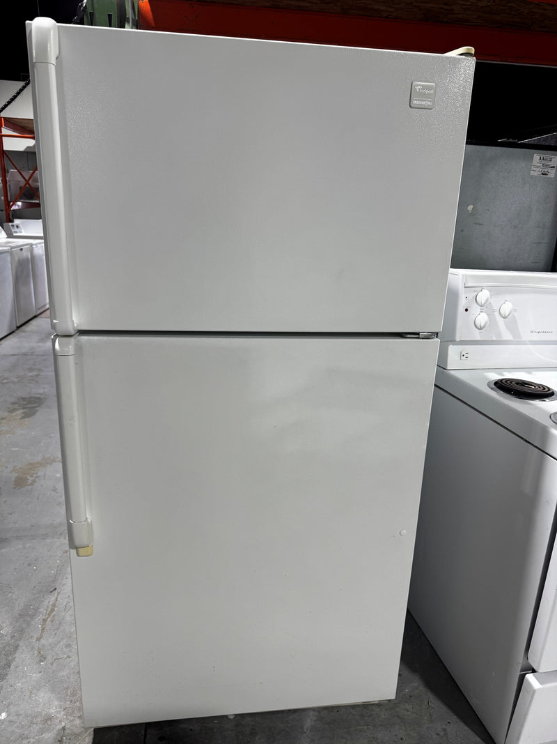33" White Refrigerator | YET21DKXDW03 - Whirlpool *** USED ***