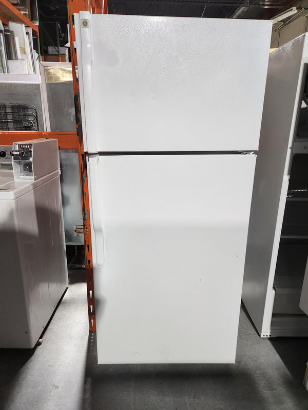 Réfrigérateur 28po Blanc | GTS16KBMFRW - GE *** USAGÉ ***