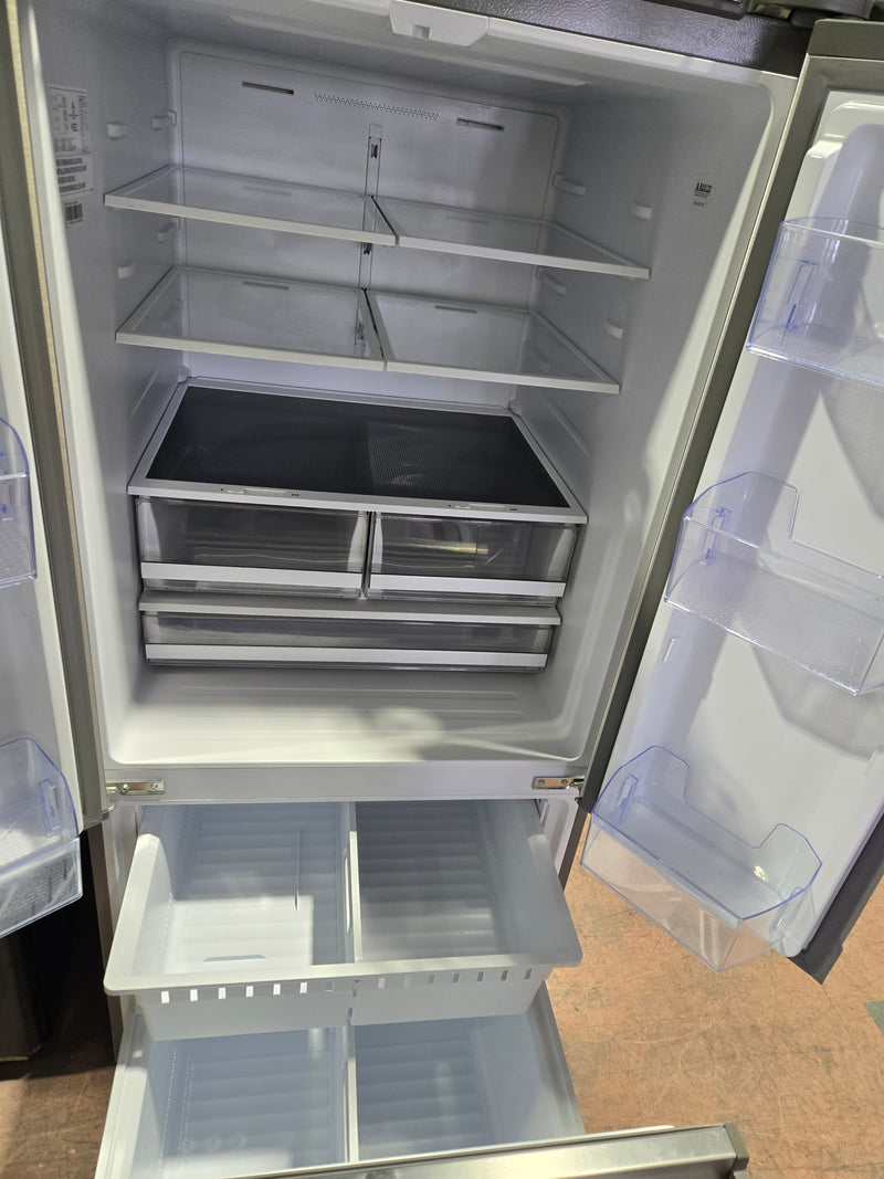Three-Door Refrigerator with French Door | RF210N6ASE-H - Hisense *** USED ***