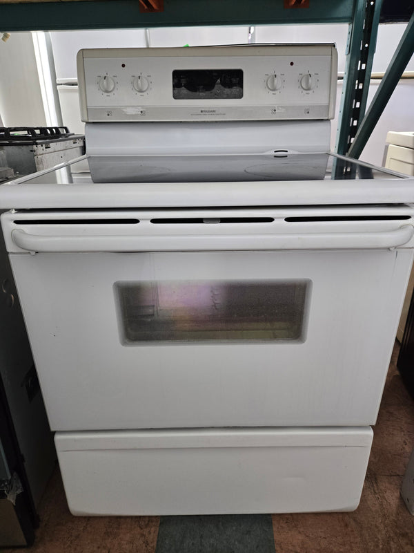 Cuisinière Blanche 30po Vitrocéramique | CFEF372ES5 - Frigidaire *** USAGÉ ***