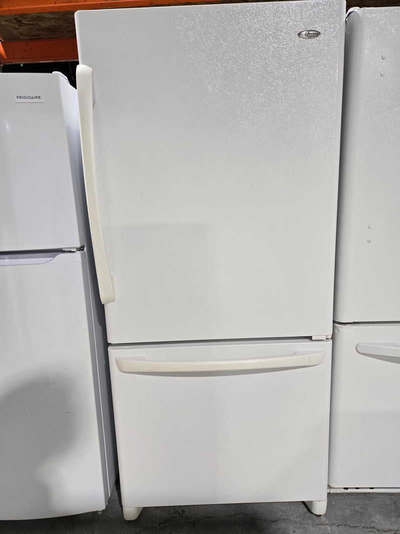 30" White Bottom Freezer Refrigerator | ABB1924DEW - Amana *** USED ***