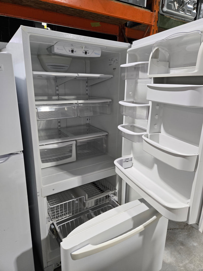 30" White Bottom Freezer Refrigerator | ABB1924DEW - Amana *** USED ***