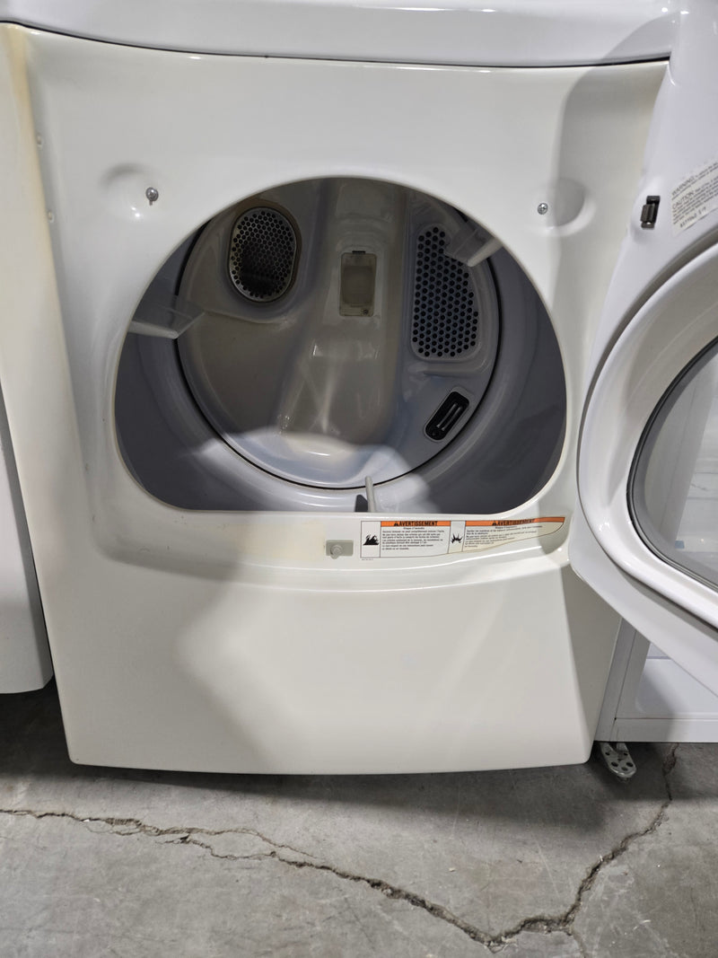 White Dryer | YWED6400SW - Whirlpool *** USED ***