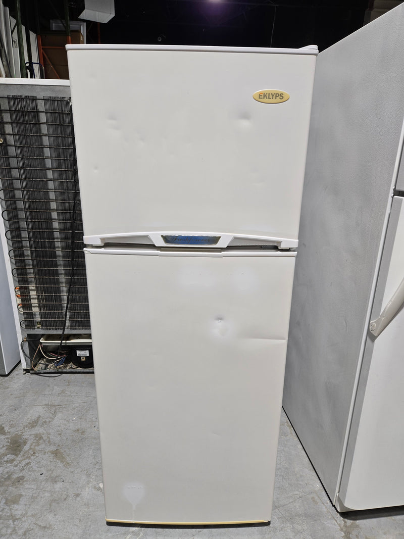 24" White Refrigerator | Eklyps *** USED ***