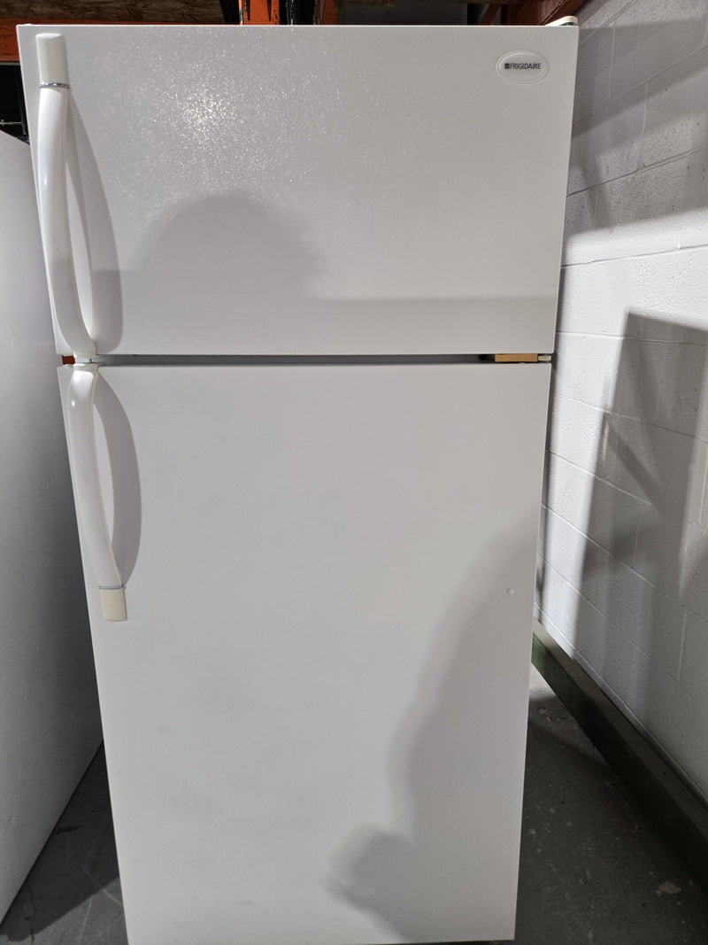 Réfrigérateur 30po Blanc | FRT18SJGW2 - Frigidaire *** USAGÉ ***