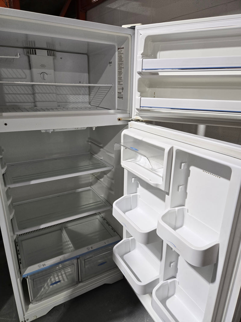 Réfrigérateur 30po Blanc | FRT18SJGW2 - Frigidaire *** USAGÉ ***