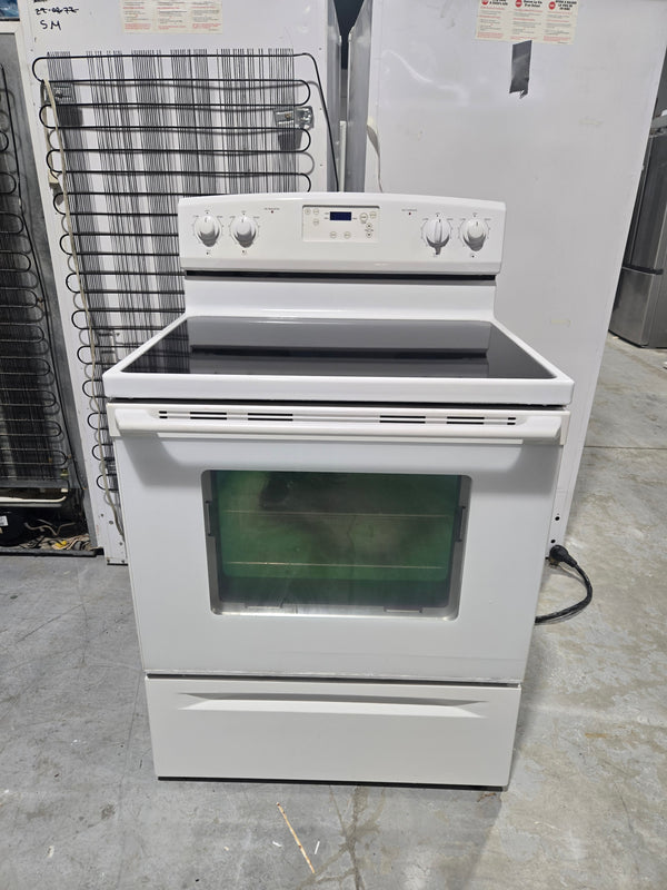 Cuisinière Blanche 30 po Vitrocéramique | YIES350XW - IKEA *** USAGÉ ***