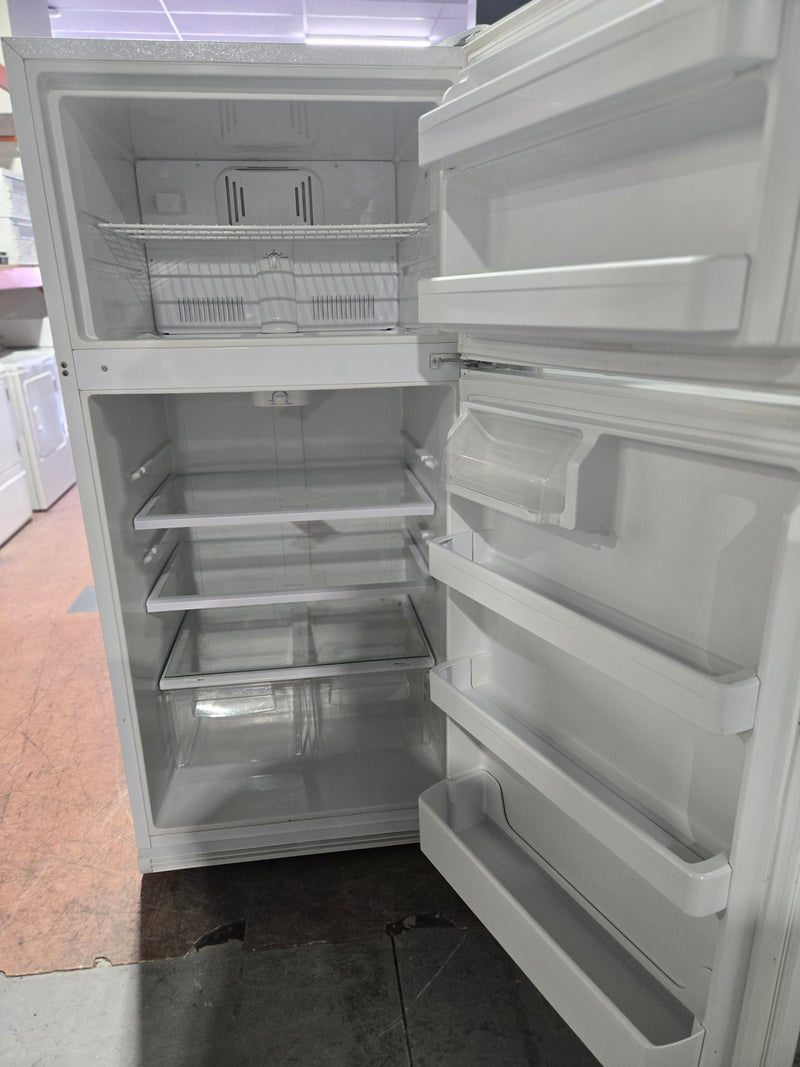 Réfrigérateur blanc 30po |  HT21TS45SW - Haier *** USAGÉ ***