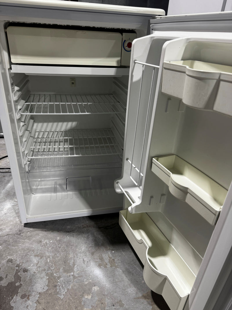 Mini Réfrigérateur Blanc |  SCR432W - Simplicity *** USAGÉ ***