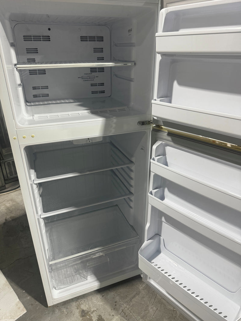 Réfrigérateurs 24po Blanc | DFF091A1WDB - Danby *** USAGÉ ***