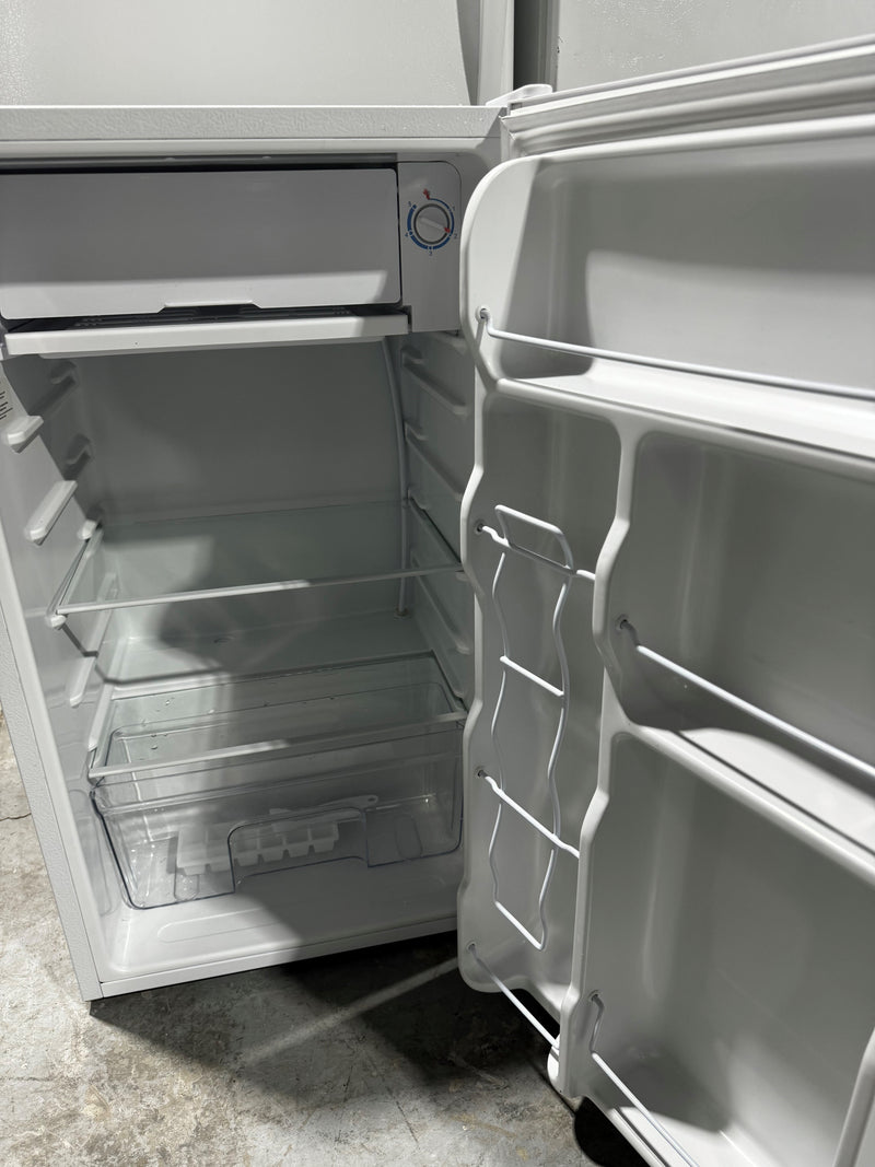 Réfrigérateur 19po Blanc | KA313 - Massimo *** USAGÉ ***