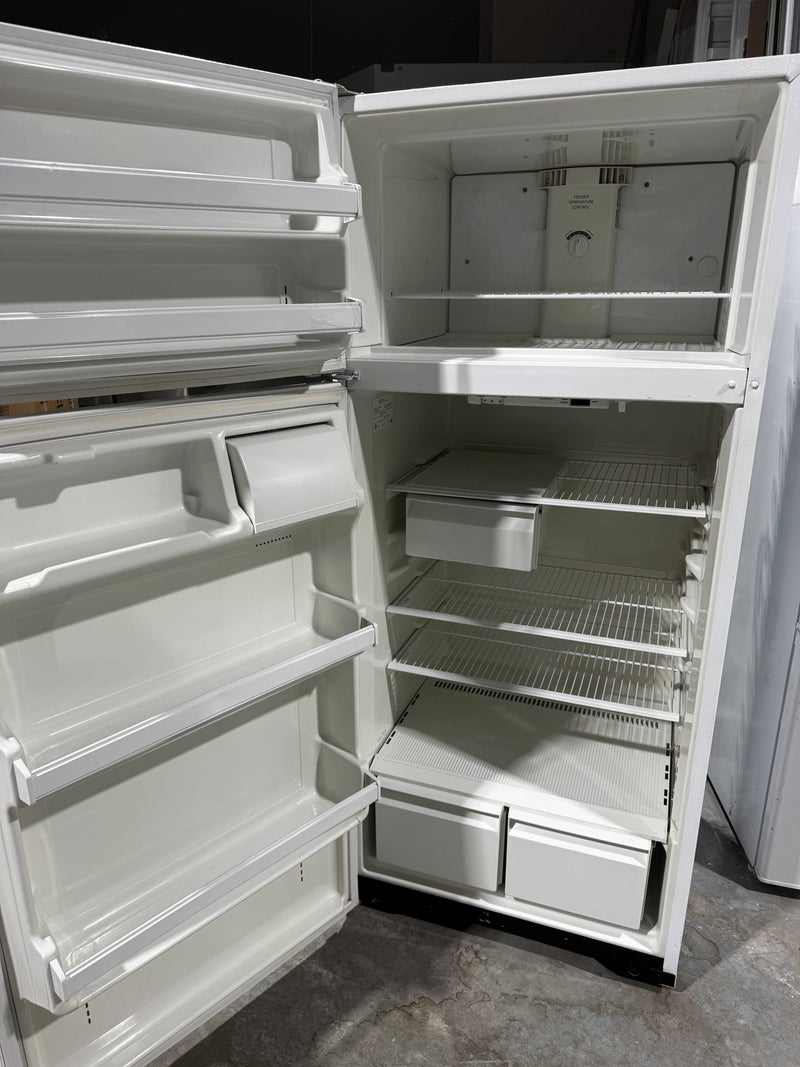 Réfrigérateur 30po Blanc | CRT17WLW0 - Kelvinator *** USAGÉ ***