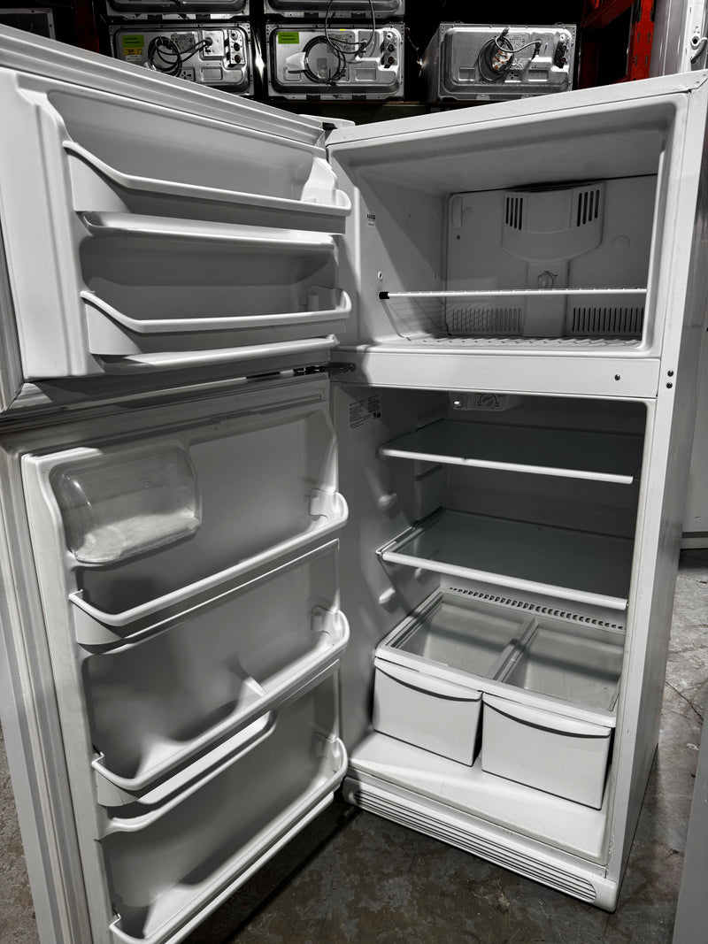 30in White Refrigerator | WRT8G3EWZ- White Westinghouse *** USED ***