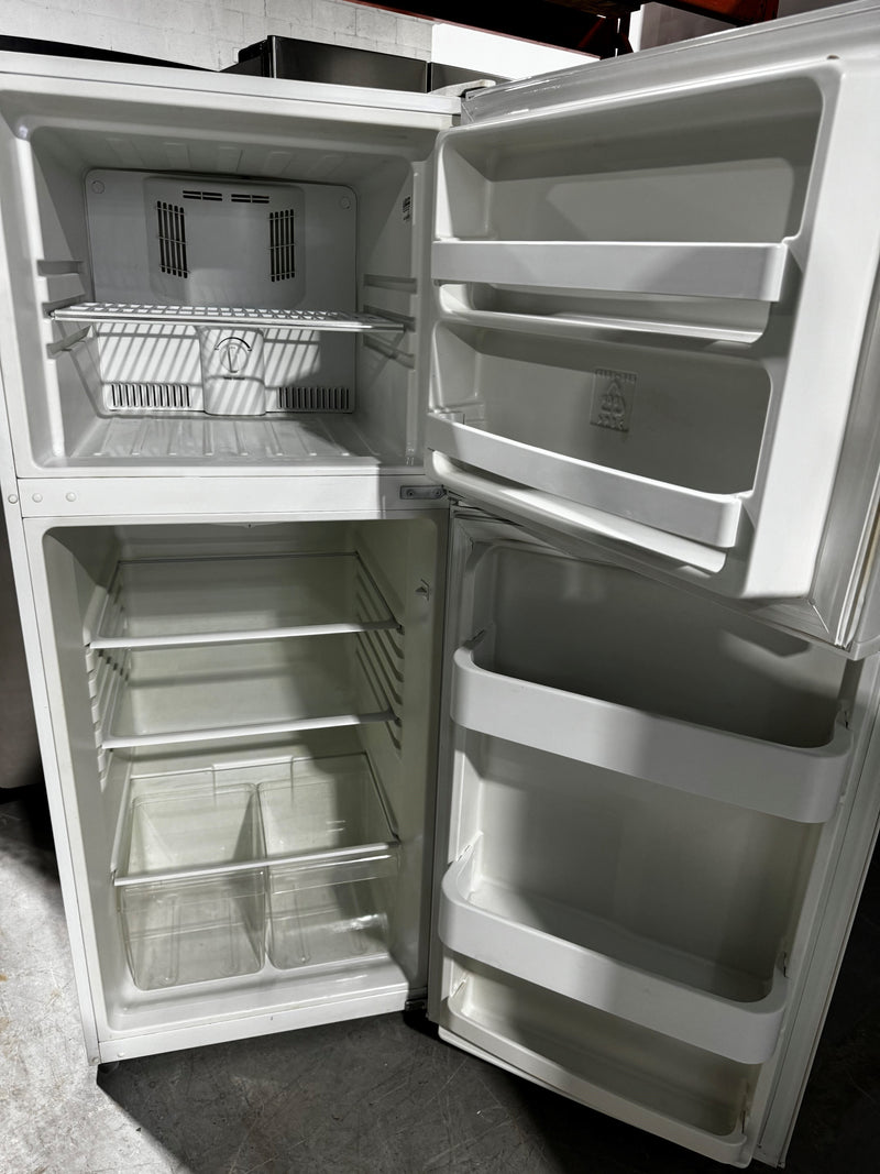 Réfrigérateur 24po Blanc | FFPT12F3NW - Frigidaire *** USAGÉ ***