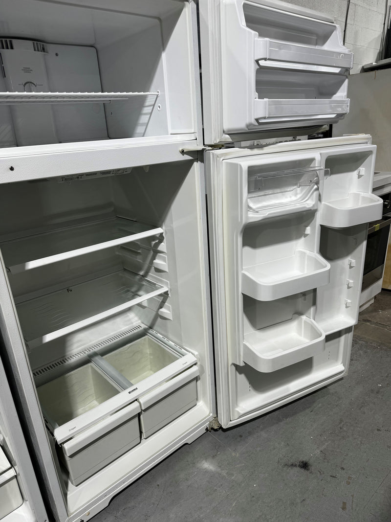 28in White Refrigerator | 970-606422 - Kenmore *** USED ***