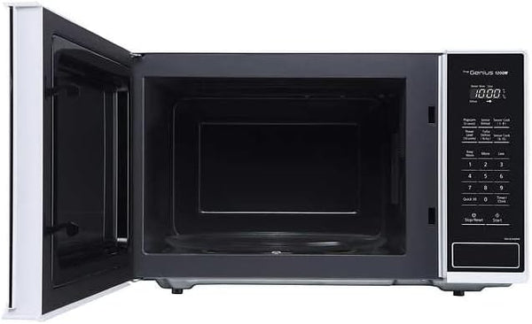 Panasonic 1.3 cu. ft. microwave 1100 Watt Inverter Matte White NN-SU64