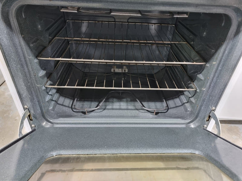 Cuisinière 30po Blanc | MCBS524K2WW - MOFFAT *** USAGÉ ***