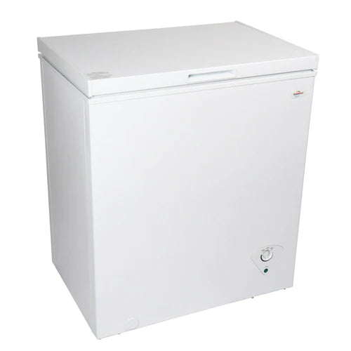 Koolatron KTCF155 5 Cubic Feet White Compact Chest Freezer [SCRATCH & DENT]