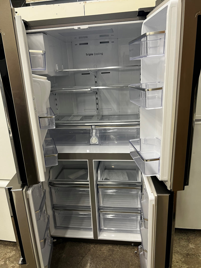 36" Stainless Steel 4-Door Refrigerator | RF23J9011SR/AA - Samsung ***USED***