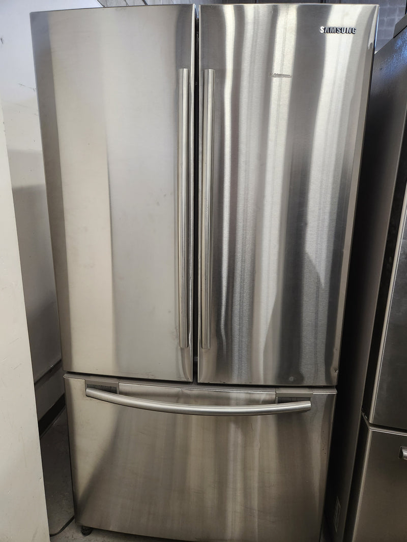 36" Stainless Steel Bottom Freezer French Door Refrigerator | RF263AFRS - Samsung ***USED***