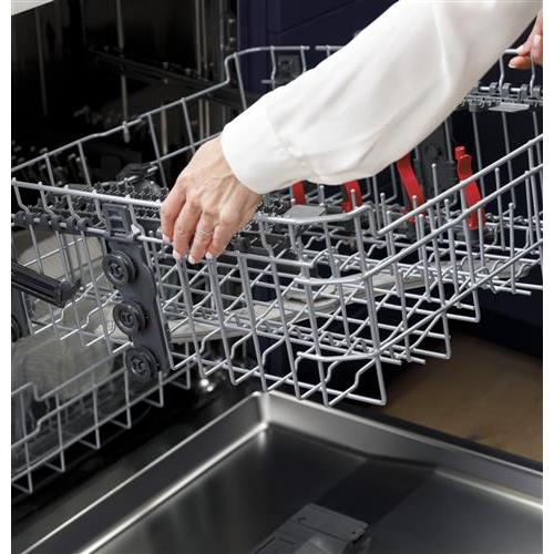GE 24-inch Built-in Dishwasher with Sanitize Option GDP645SYNFS IMAGE 5