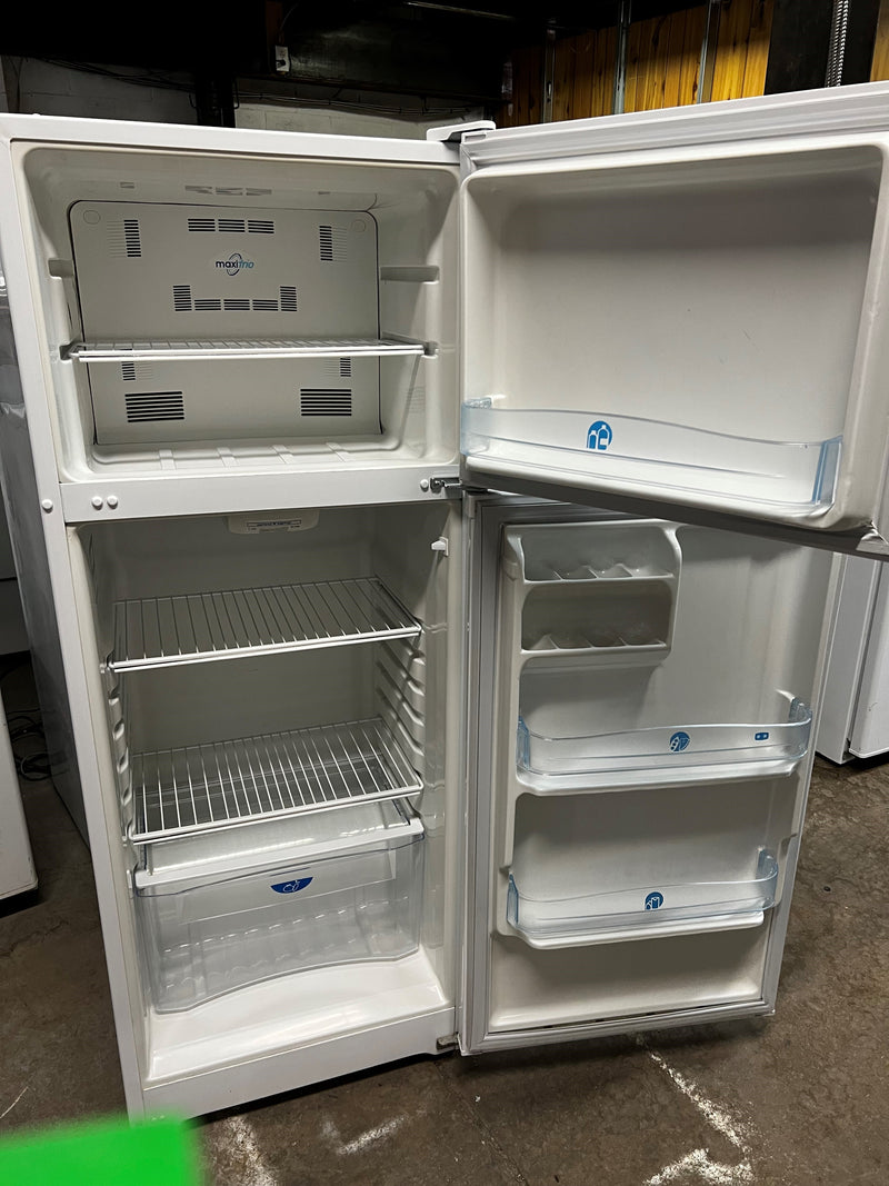 Réfrigérateur 24po Blanc  | DFF8803 - Diplomat *** USAGÉ ***